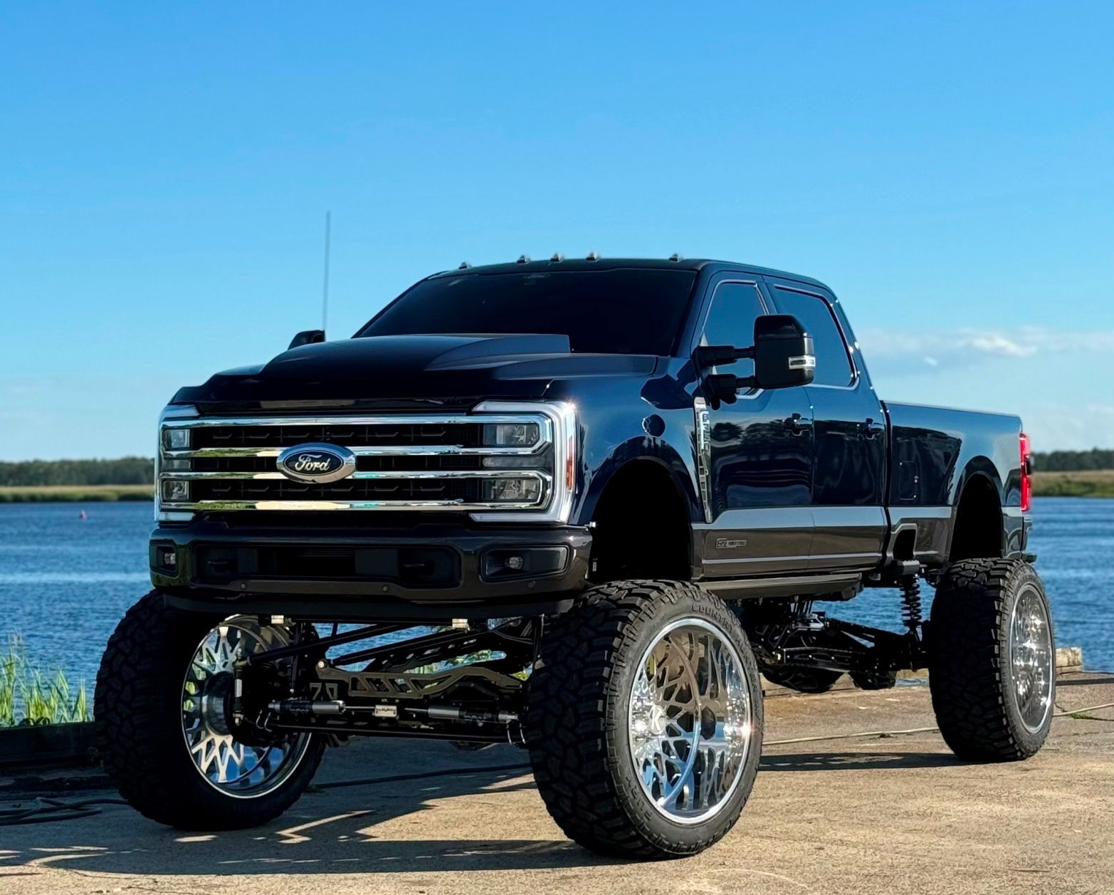 Ford SuperDuty Cervini’s Cowl Hood